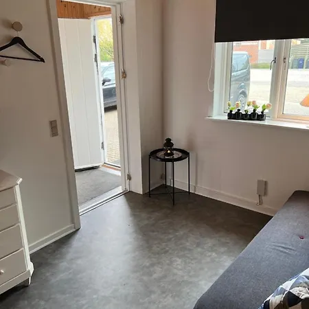 Hyggeligt Lille Anneks Taet Pa Appartamento *